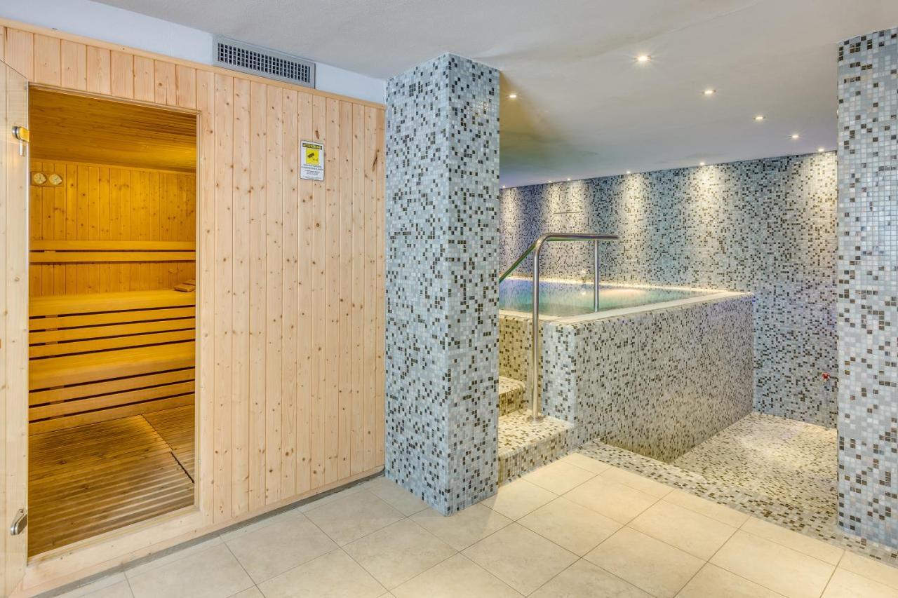 Apartaments Suites Ambassador Caorle Exterior photo